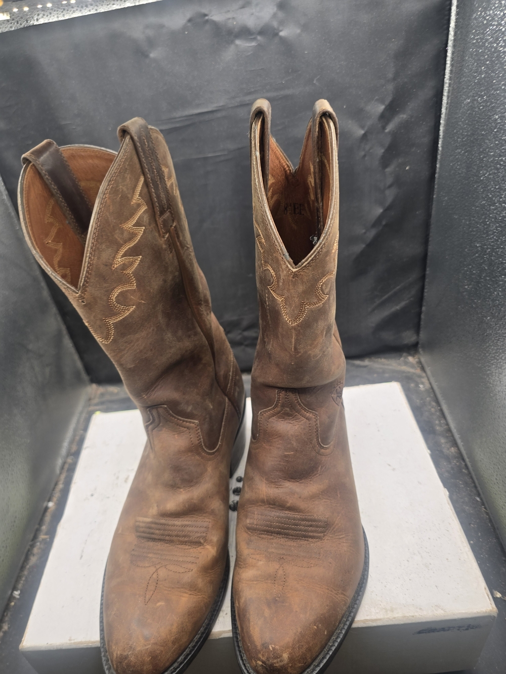 Ariat Brown Distressed Leather Western Cowboy Boots